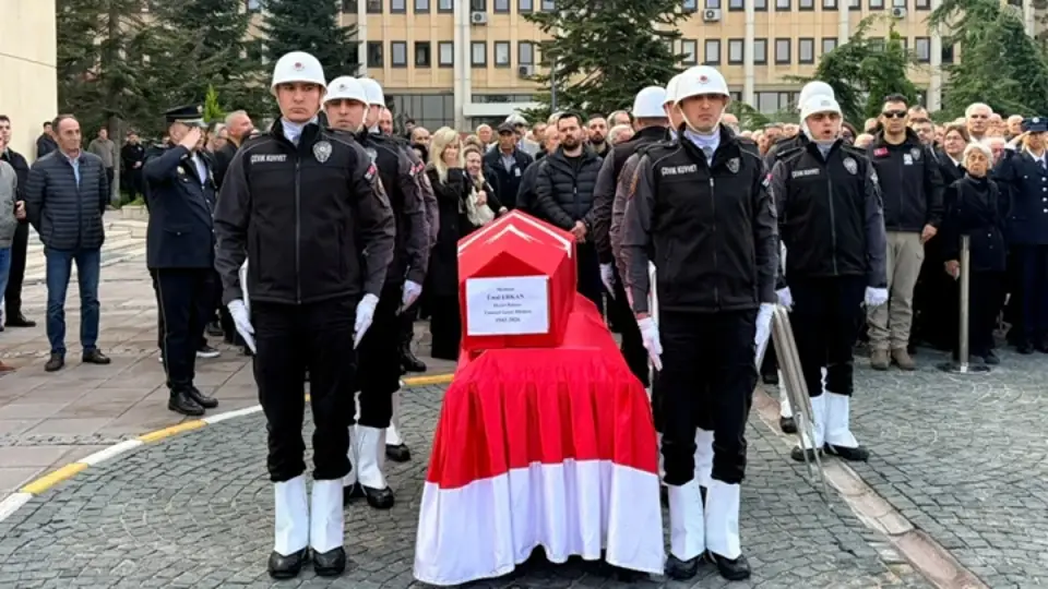 Hayatını Kaybeden Eski Devlet Bakanı Ünal Erkan için Emniyet Genel Müdürlüğü'nde Tören Düzenlendi