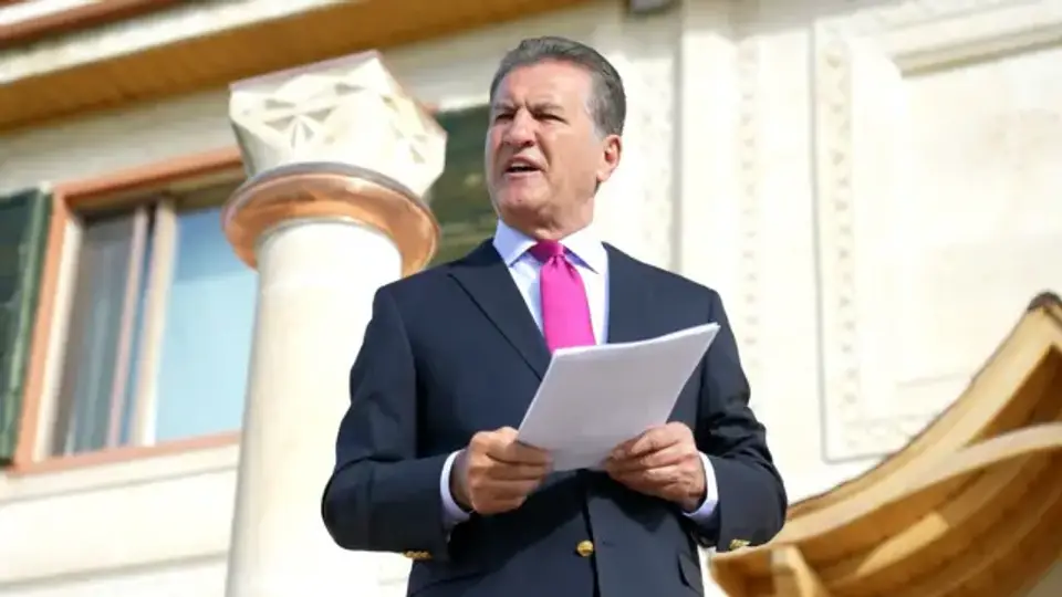 Mustafa Sarıgül resigns from Yeni Parti pending investigation