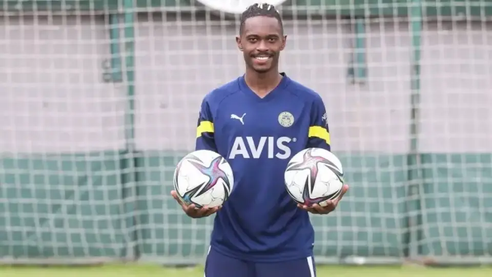 Acun Ilıcalı, Fenerbahçe'den Ayrılan Lincoln Henrique'yi Hull City'ye Aldı