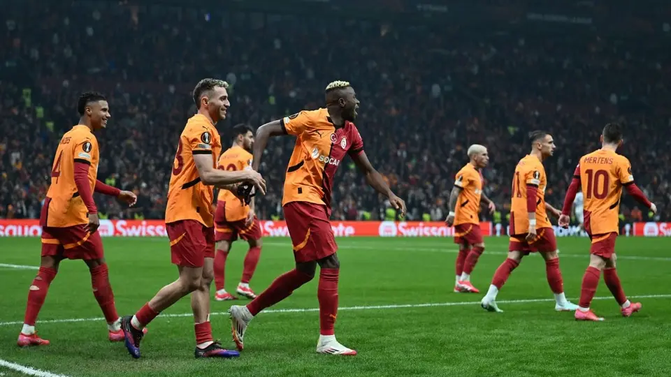 Ajax Galatasaray Maçı Ne Zaman, Hangi Kanalda? Ajax Galatasaray İlk 11'ler!