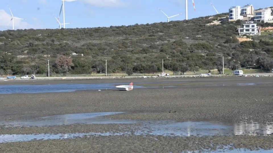 İzmir'de Deniz Çekilmesinin Depremlerle İlgisi Yok
