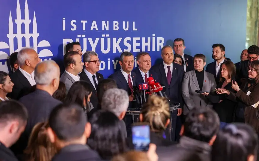 CHP 6 Nisan'da Olağanüstü Kurultay'a Gidiyor