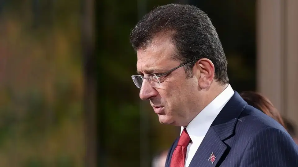 Ekrem İmamoğlu'nun İngilizce X Hesabı da Engellendi!
