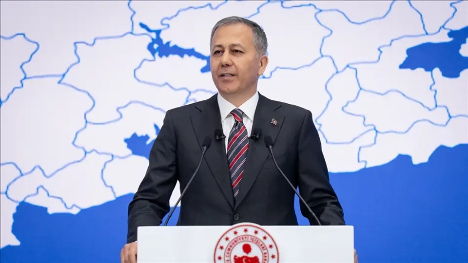 Bakan Yerlikaya'dan Bayram Üstü Trafik Çağrısı