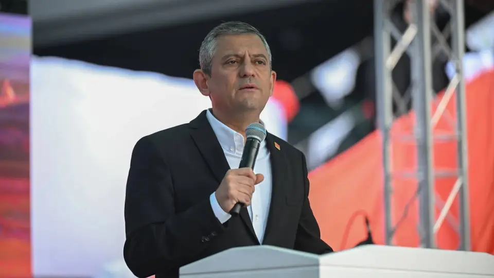 Özel'den Ferdi Zeyrek için Taziye Mesajı