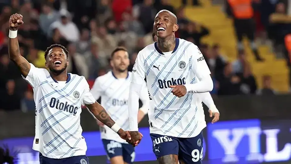 Fenerbahçe'de Sürpriz Ayrılıklar Gündemde
