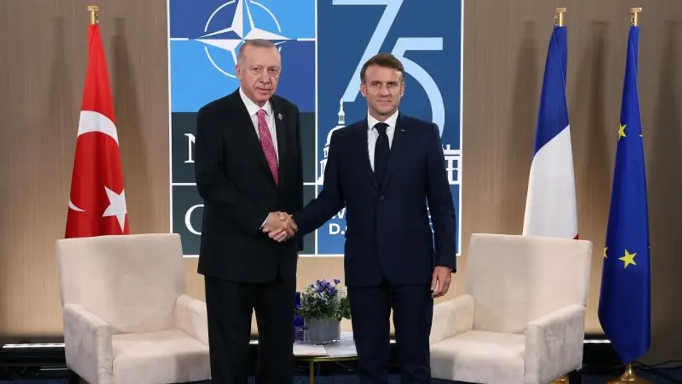Cumhurbaşkanı Erdoğan ve Macron'dan Kritik Telefon Görüşmesi