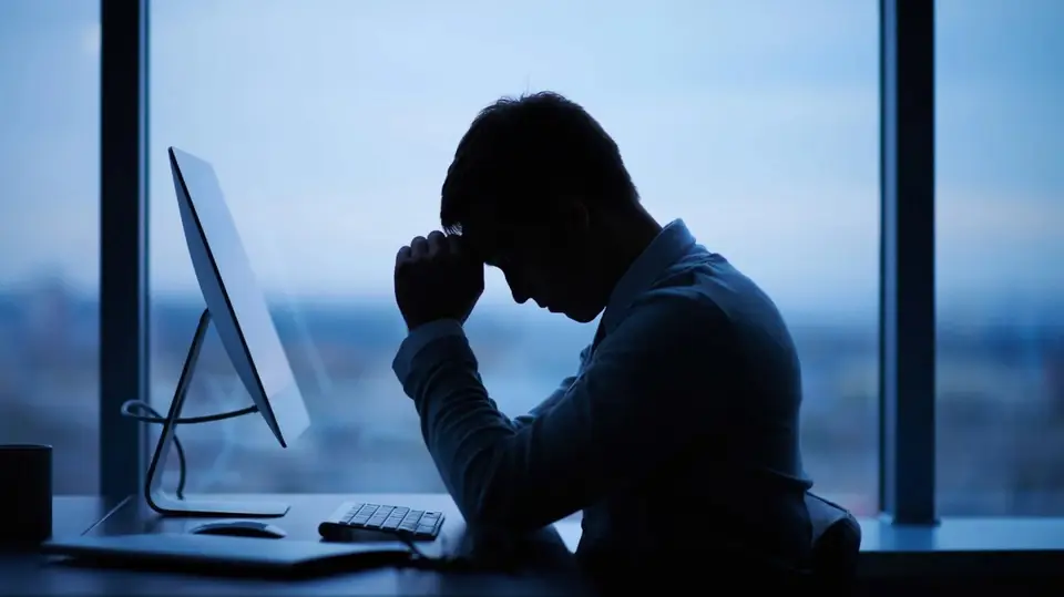Bilim Kanıtladı: Sinir Bozucu Akrabalar Sizi 9 Ay Daha Hızlı Yaşlandırıyor!