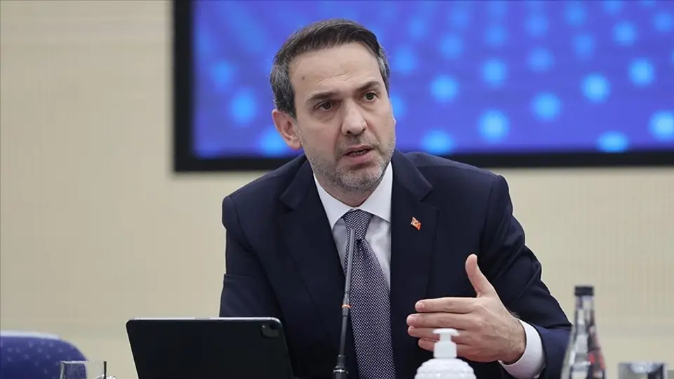 Bakan Bayraktar'dan Enerji Mesajı: Nisan Ayında Fiyatlar Değerlendirilecek, Yüksek Gelirliye Destek Kalkıyor