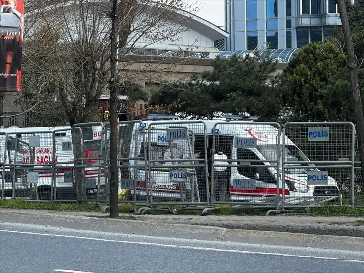 Siyasilerden Beşiktaş'ta Terör Girişimine Sert Tepki