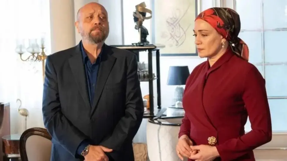 Kızılcık Şerbeti Senaristleri Seneye 3 Dizi Birden Yazacak