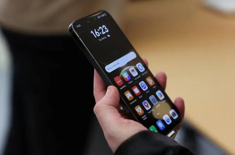 Yıl Sonunda Akıllı Telefonlar Cep Yakacak