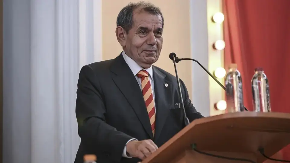 Galatasaray'da Transferde "Özbek" Dokunuşu: İki İsimle Yollar Ayrılıyor