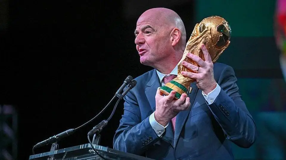FIFA Başkanı Infantino'dan İran Milli Takımı'na Övgü: "Dünyaya Güçlü Bir Mesaj Verdiniz"