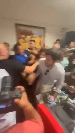 Menderes Belediyesi Başkan Vekilliği Seçiminde Kavga Çıktı