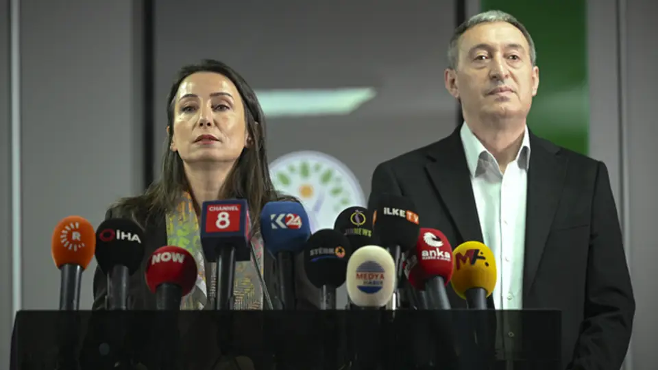 DEM Parti Eş Genel Başkanlarından 12 Eylül Mesajı: "Darbeci Zihniyetin Mirasına Son Vereceğiz"