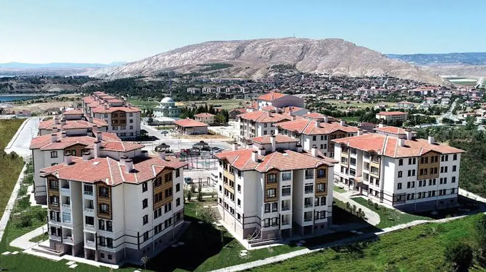 TOKİ Kiralık Konut Başvurularında Evlilik Şartı Belirlendi