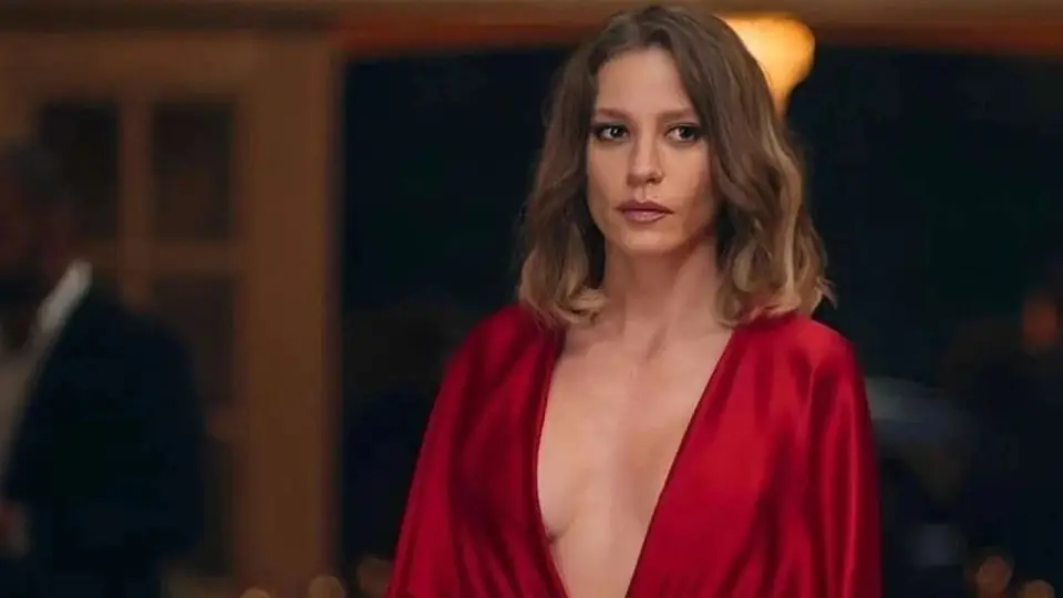 Serenay Sarıkaya'ya Gittiği Restoranda İlginç Not