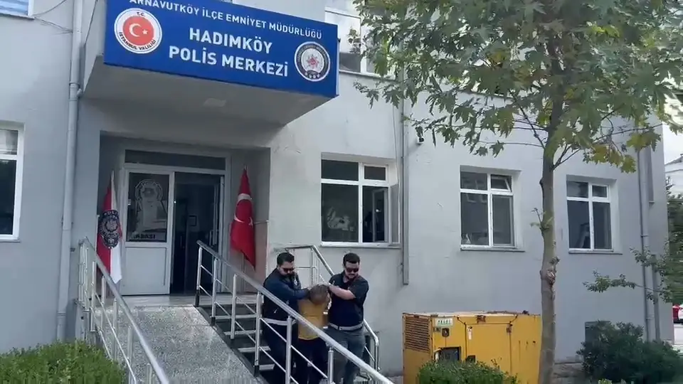 Arnavutköy’de akaryakıt anlaşmazlığı nedeniyle çıktığı iddia edilen tartışmada Mehmet Taştan silahla vurularak hayatını 