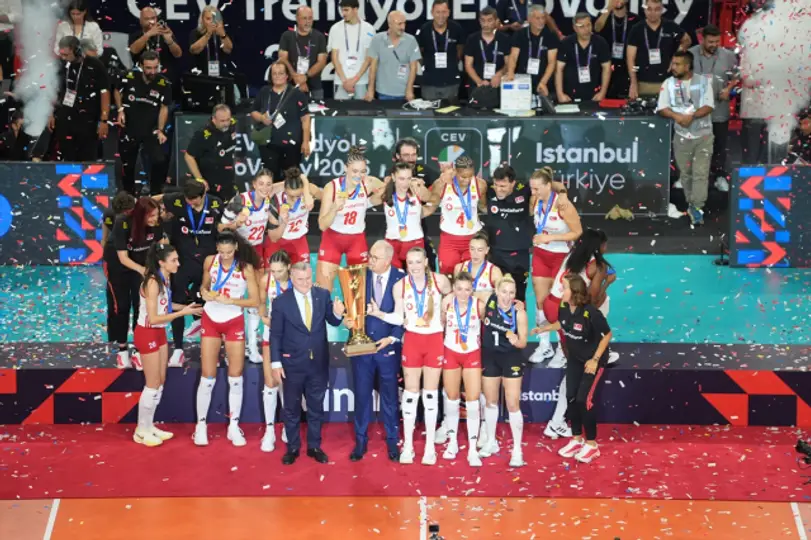 Avrupa basını Filenin Sultanları