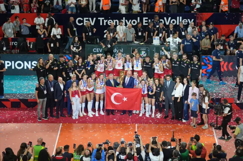 Avrupa basını Filenin Sultanları