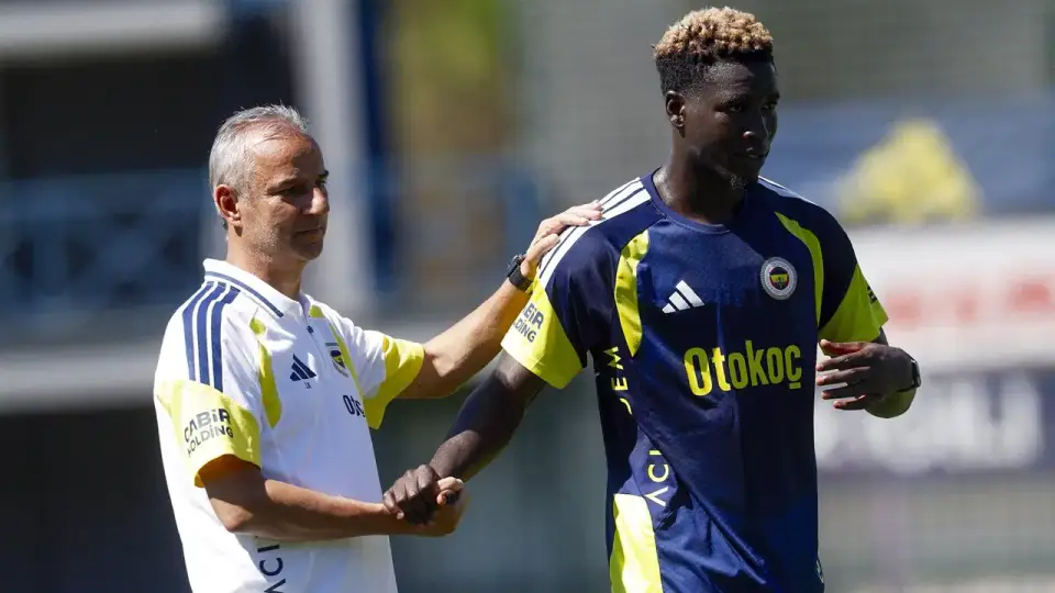 Görevine devam edeceği açıklanmıştı: Fenerbahçe