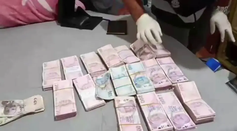 KAYIP ALTINLAR ODUNLUKTAN ÇIKMIŞTI