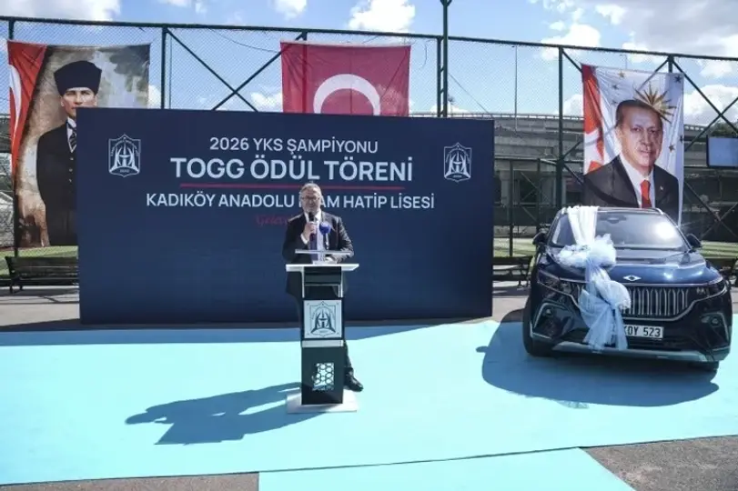 YKS derecesi Togg getirdi: Kadıköy Anadolu İmam Hatip Lisesinden mezununa dev ödül