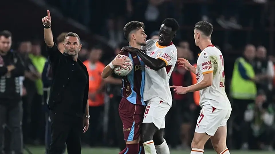 Trabzonspor-Galatasaray derbisini yazdılar: Salahiyet, acziyet Teslim oldu