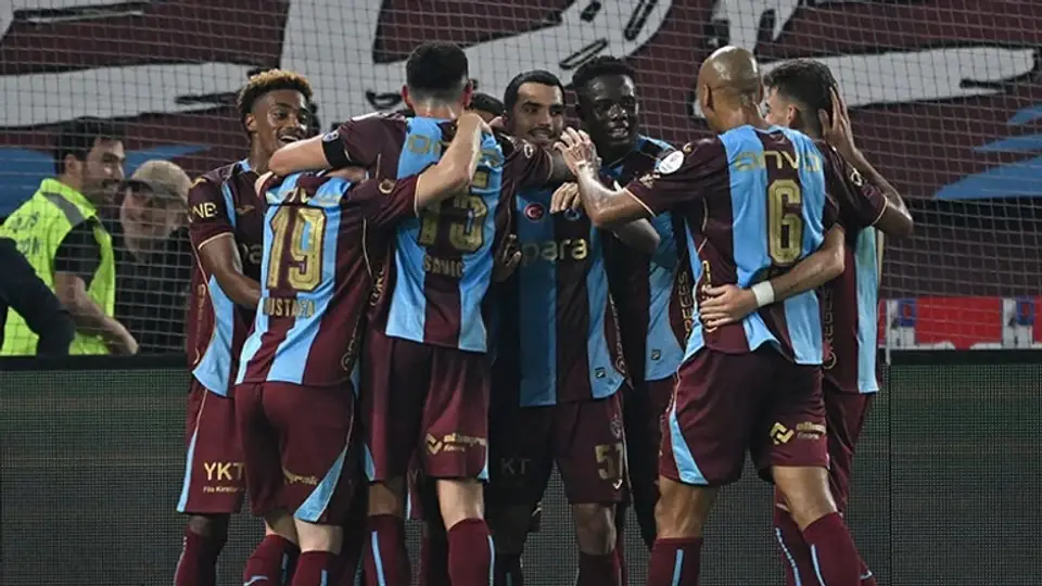 Trabzonspor-Galatasaray derbisini yazdılar: Salahiyet, acziyet Teslim oldu