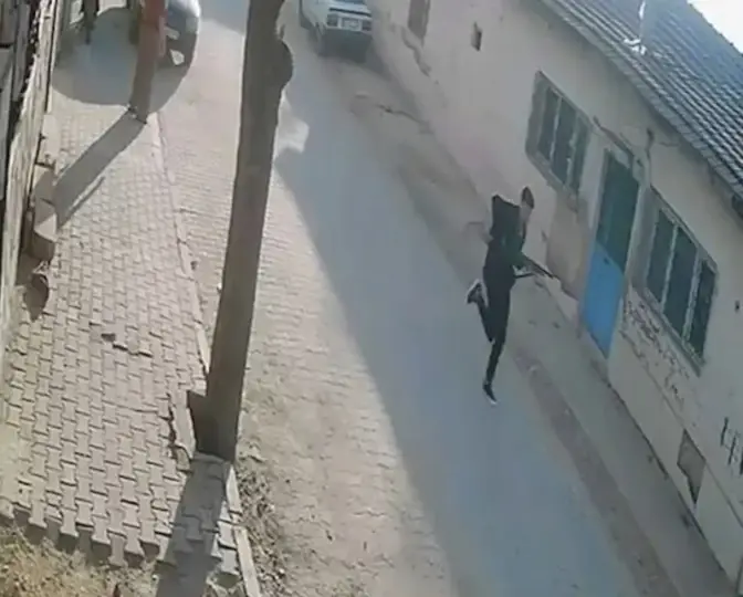 POMPALI TÜFEĞİ KONTROL EDEREK İLERLEDİ