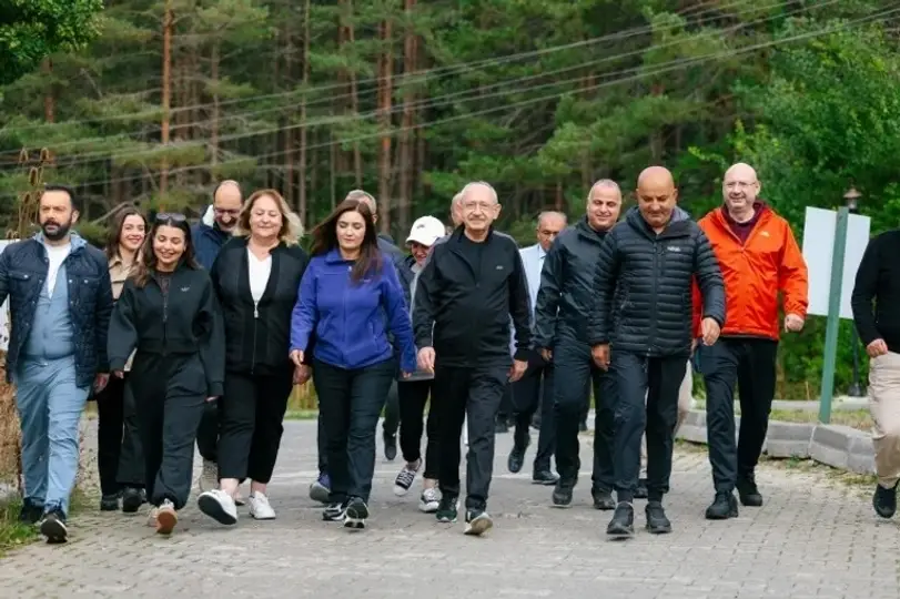 Kılıçdaroğlu, Abant Gölü Milli Parkı’nda sabah yürüyüşü yaptı