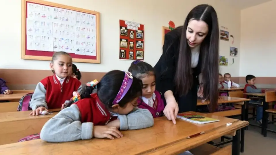 ÖĞRETMENLERİN SAYISI 1 MİLYONU GEÇTİ