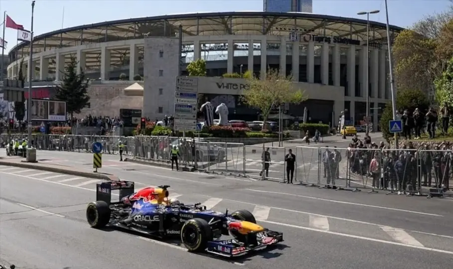 FORMULA 2 VE FORMULA 3 DE İSTANBUL'DA