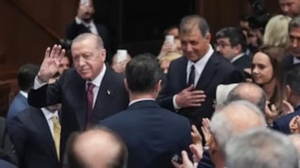 "ÇARPITMA, HESAP VER. İZMİR HALKINDAN ÖZÜR DİLE"