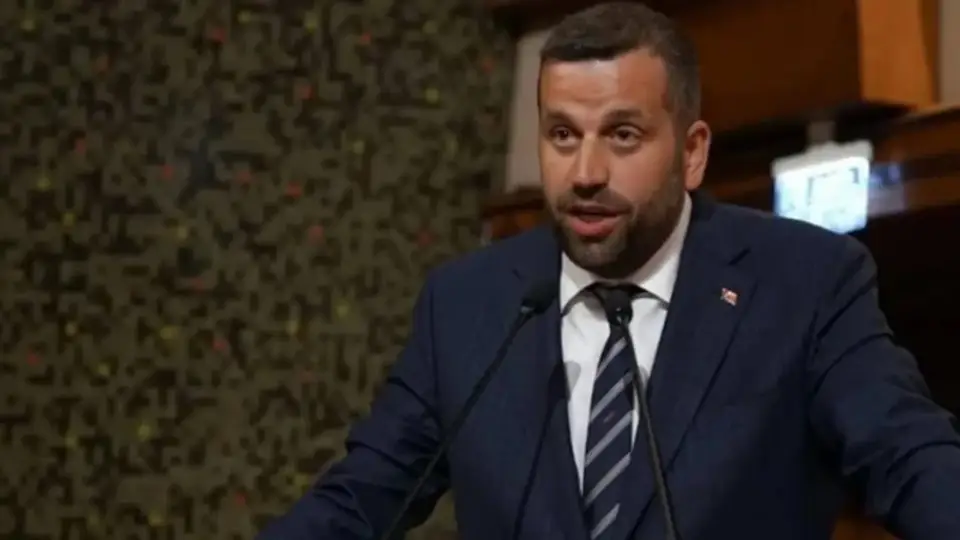 AK PARTİ'NİN ADAYI KAZANDI