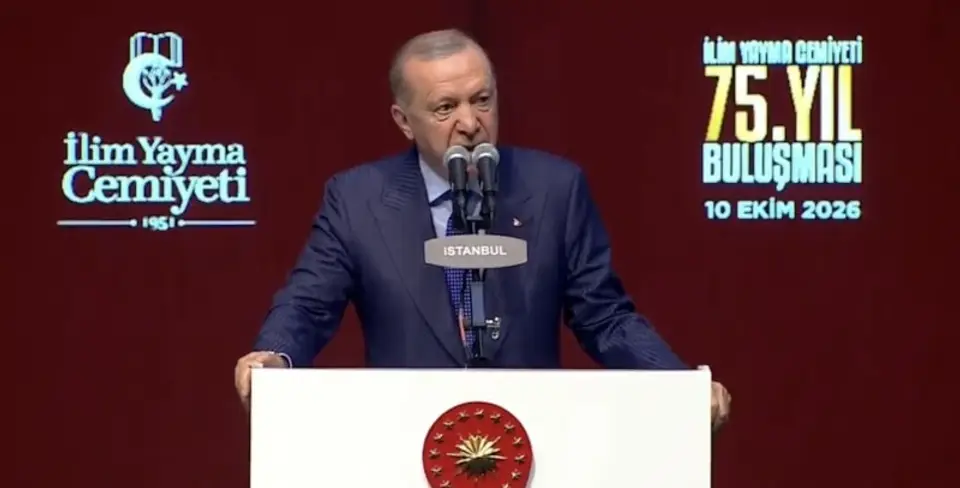 "İLİM YAYMA RUHUNUN YENİ NESİLLERE AKTARILMASI NOKTASINDA VERİMLİ NETİCELER HASIL ETMESİNİ TEMENNİ EDİYORUM"
