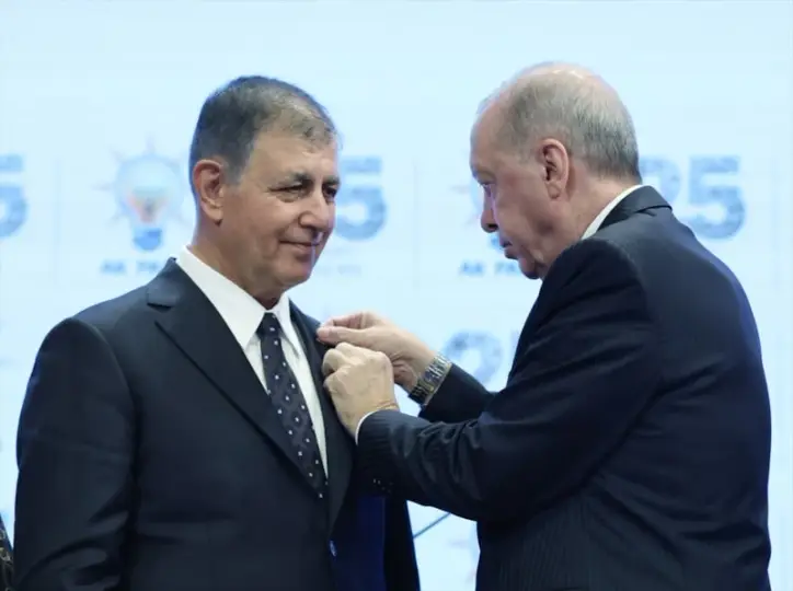 AK PARTİ'YE KATILMA SÜRECİNİ ANLATTI