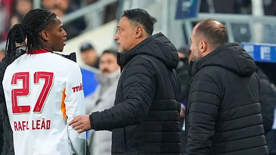 Galatasarayda derbi öncesi Leao alarmı 16 dakika sonra oyundan çıktı