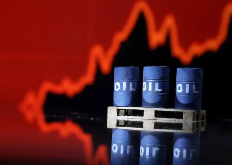 Brent petrol beş ayın zirvesine yakın: Arz riskleri fiyatları destekliyor - Resim: 3