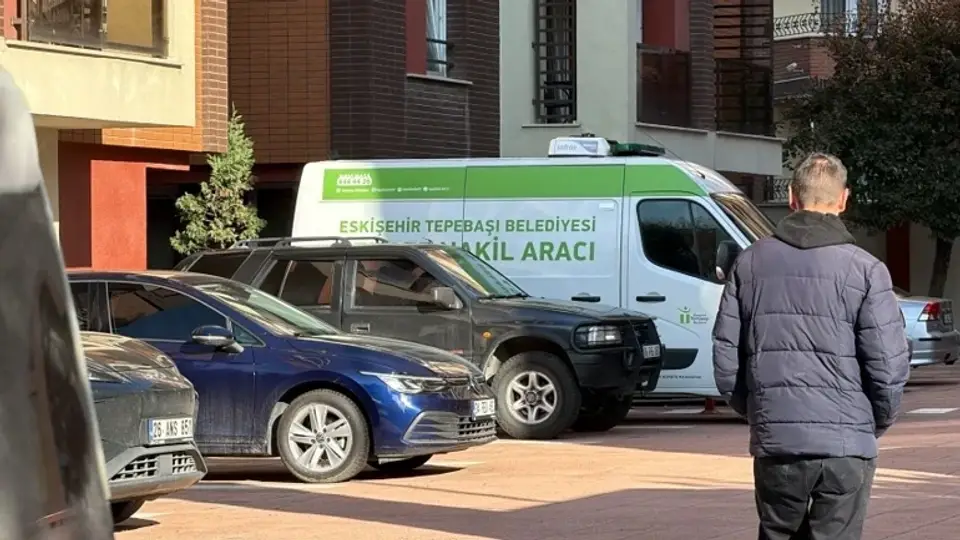 Eskişehirde şüpheli ölüm: Öğretmenevi müdür yardımcısı evinde ölü bulundu