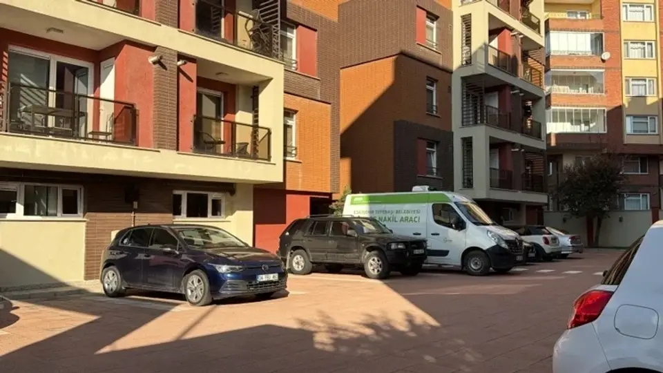 Eskişehirde şüpheli ölüm: Öğretmenevi müdür yardımcısı evinde ölü bulundu