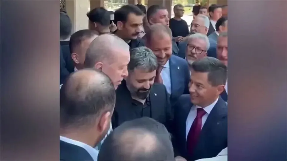 Cumhurbaşkanı Erdoğan’ın Marmaris Belediye Başkanı Ünlü’ye Sözleri Dikkat Çekti: “Gelmek İstiyorsan Kapımız Açık”