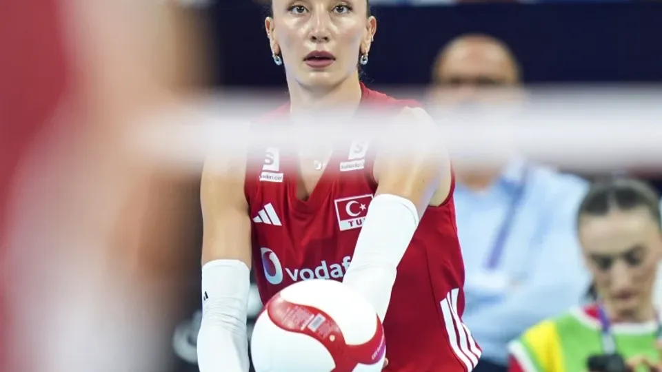 A Milli Kadın Voleybol Takımı Slovenya'ya karşı oynuyor