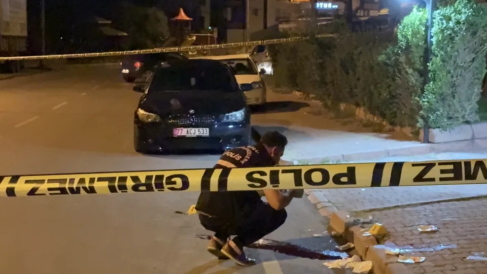 Kayseri Melikgazi'de baba ve oğul sigara parası nedeniyle bıçaklandı