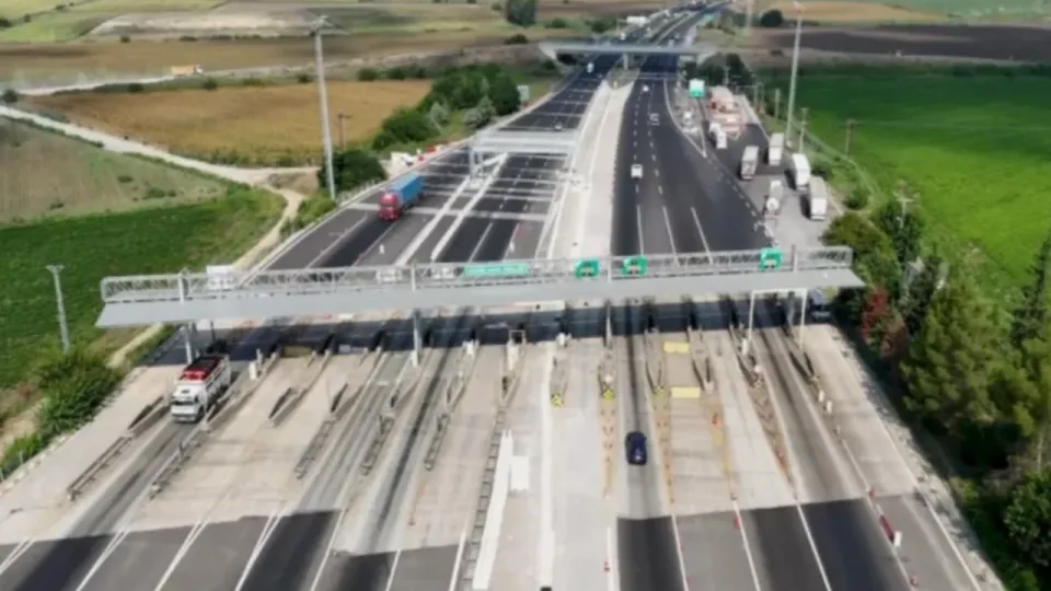Otoyollarda yeni dönem: Gişelerdeki bekleme sona eriyor