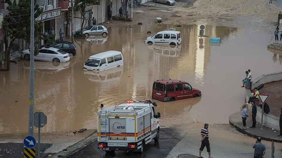 Meteoroloji 26 ilde sarı ve turuncu kodlu yağış uyarısı yaptı