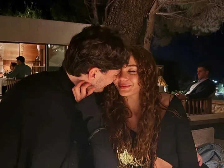 Oyuncu Ebru Şahin ile milli basketbolcu Cedi Osman, 1 Temmuz 2022 tarihinde Makedonya'nın Ohrid şehrinde nikah masasına oturdu. Ardından ünlü çift, Çeşme'de düzenlenen düğün töreninde, birçok ünlü ismin katılımıyla unutulmaz bir düğüne imza attı. Törenin temsili nikahını ise ünlü televizyoncu Acun Ilıcalı kıydı.