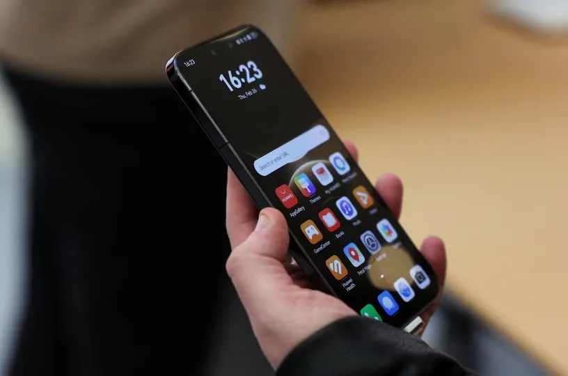 Yıl Sonunda Akıllı Telefonlar Cep Yakacak