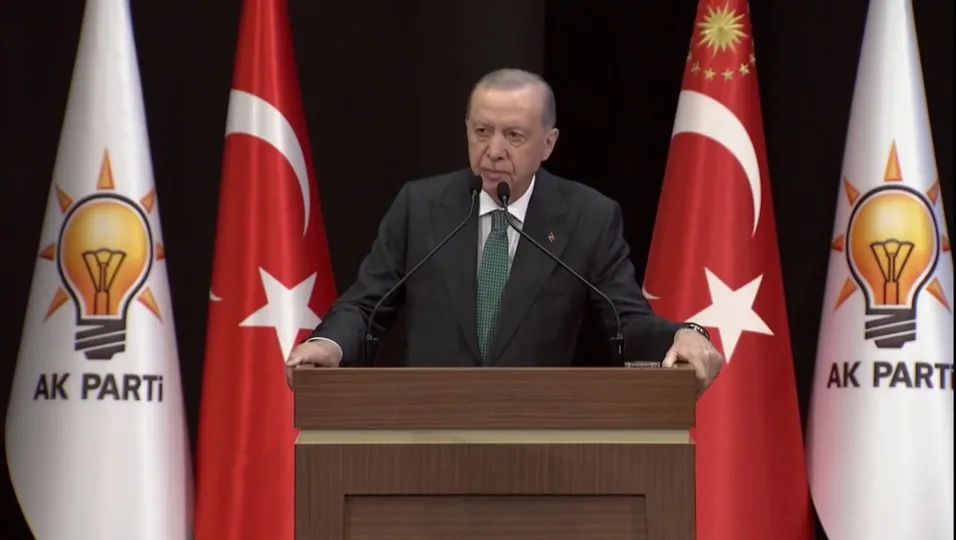 İki Belediye Başkanı AKP'ye Katılıyor